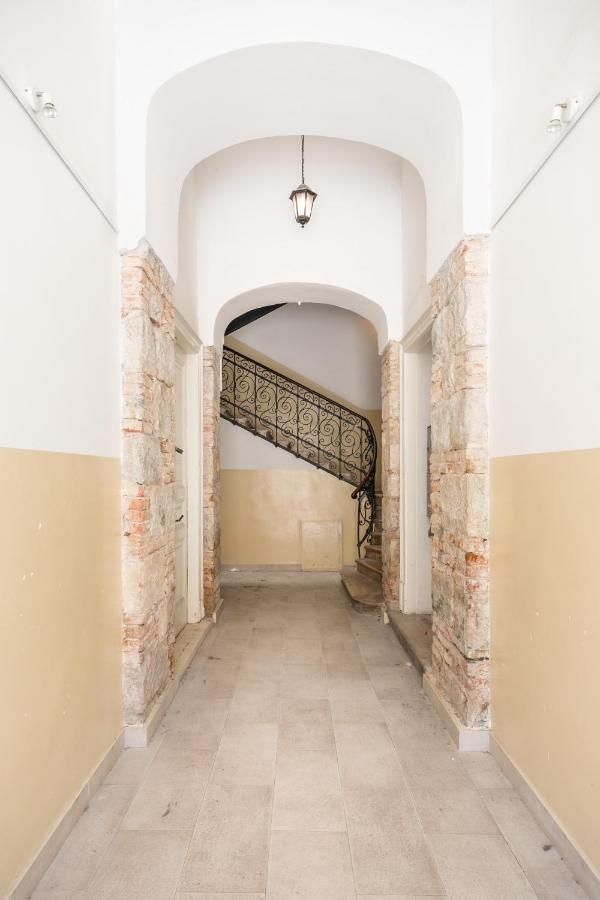 Maniva Old Town Luxury Rooms - Prime Spot By Riva Promenade Split Exterior photo