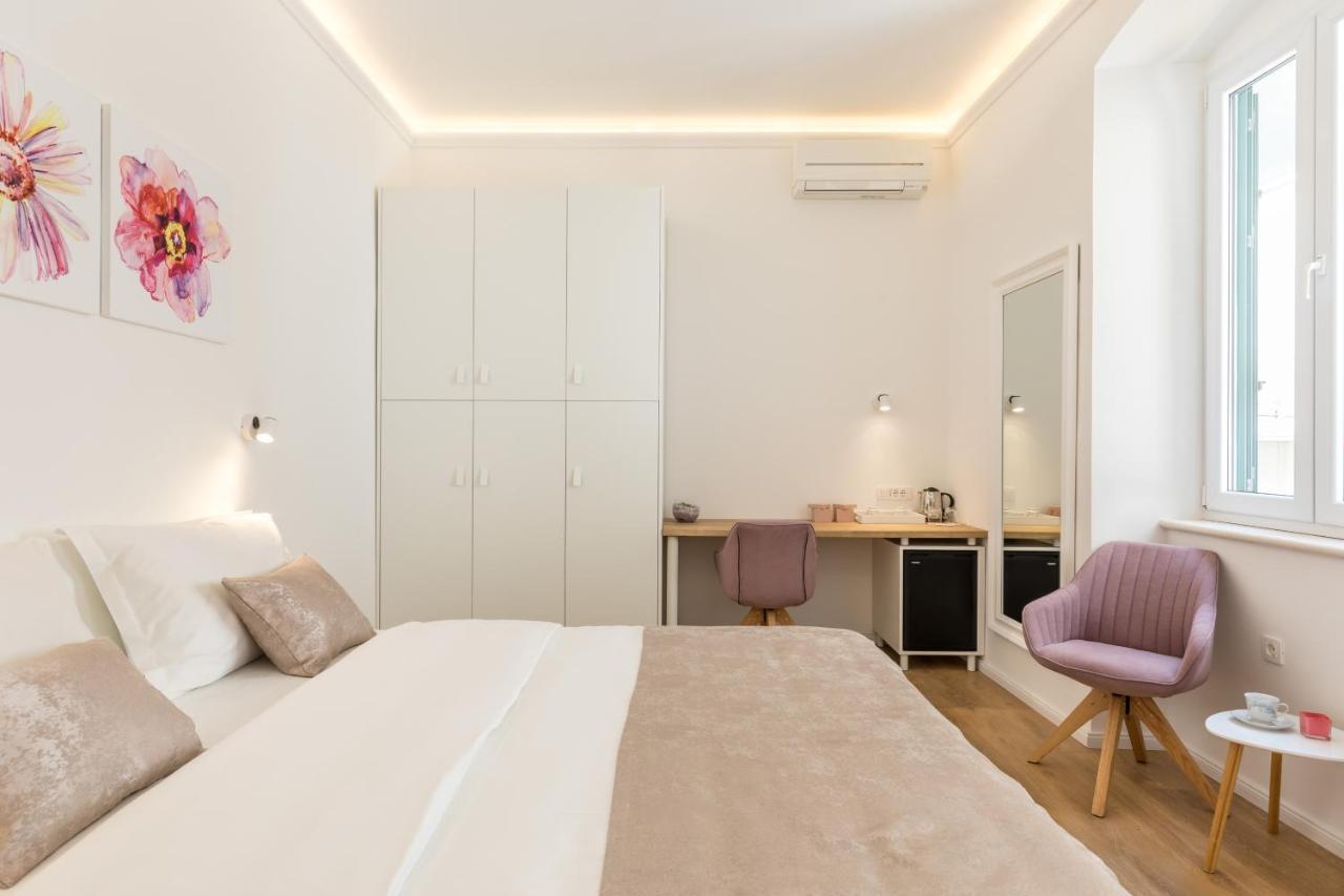 Maniva Old Town Luxury Rooms - Prime Spot By Riva Promenade Split Exterior photo