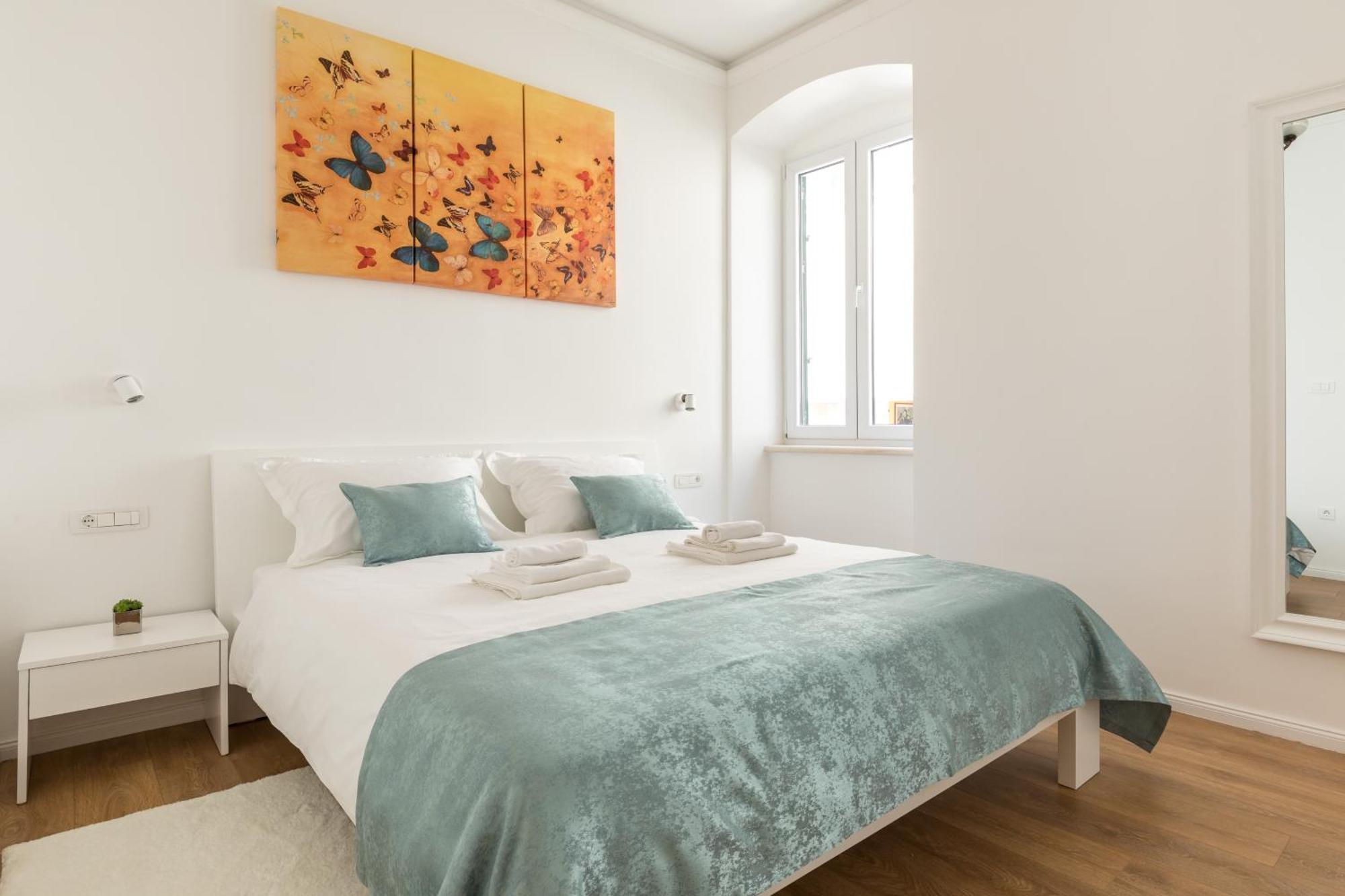 Maniva Old Town Luxury Rooms - Prime Spot By Riva Promenade Split Exterior photo